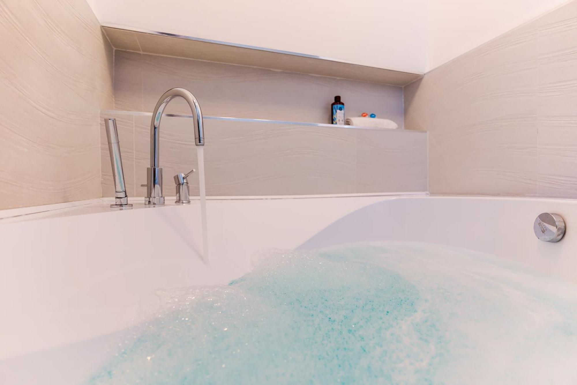 Aqua Comfort Rooms - Eja Sardinia Cagliari Ngoại thất bức ảnh