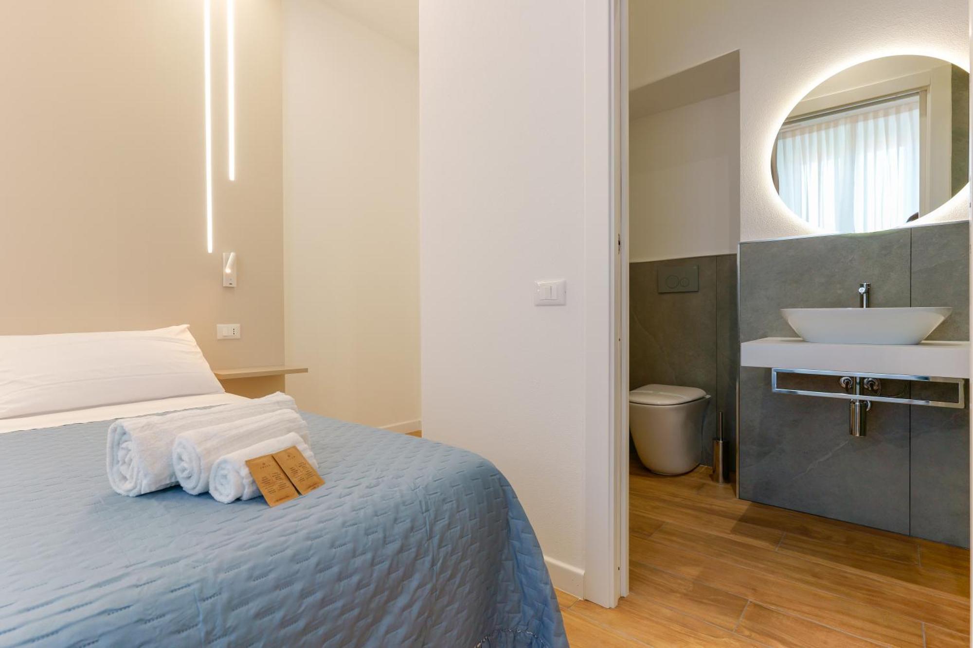 Aqua Comfort Rooms - Eja Sardinia Cagliari Ngoại thất bức ảnh